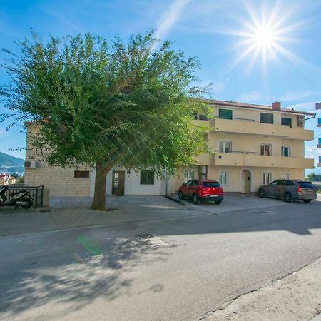Apartment Zdravko Omiš Extérieur photo