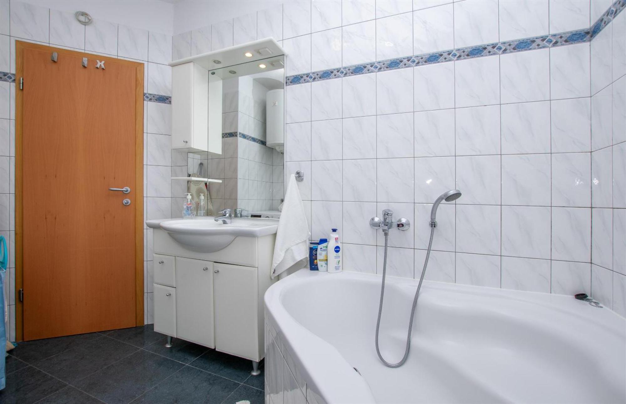 Apartment Zdravko Omiš Extérieur photo
